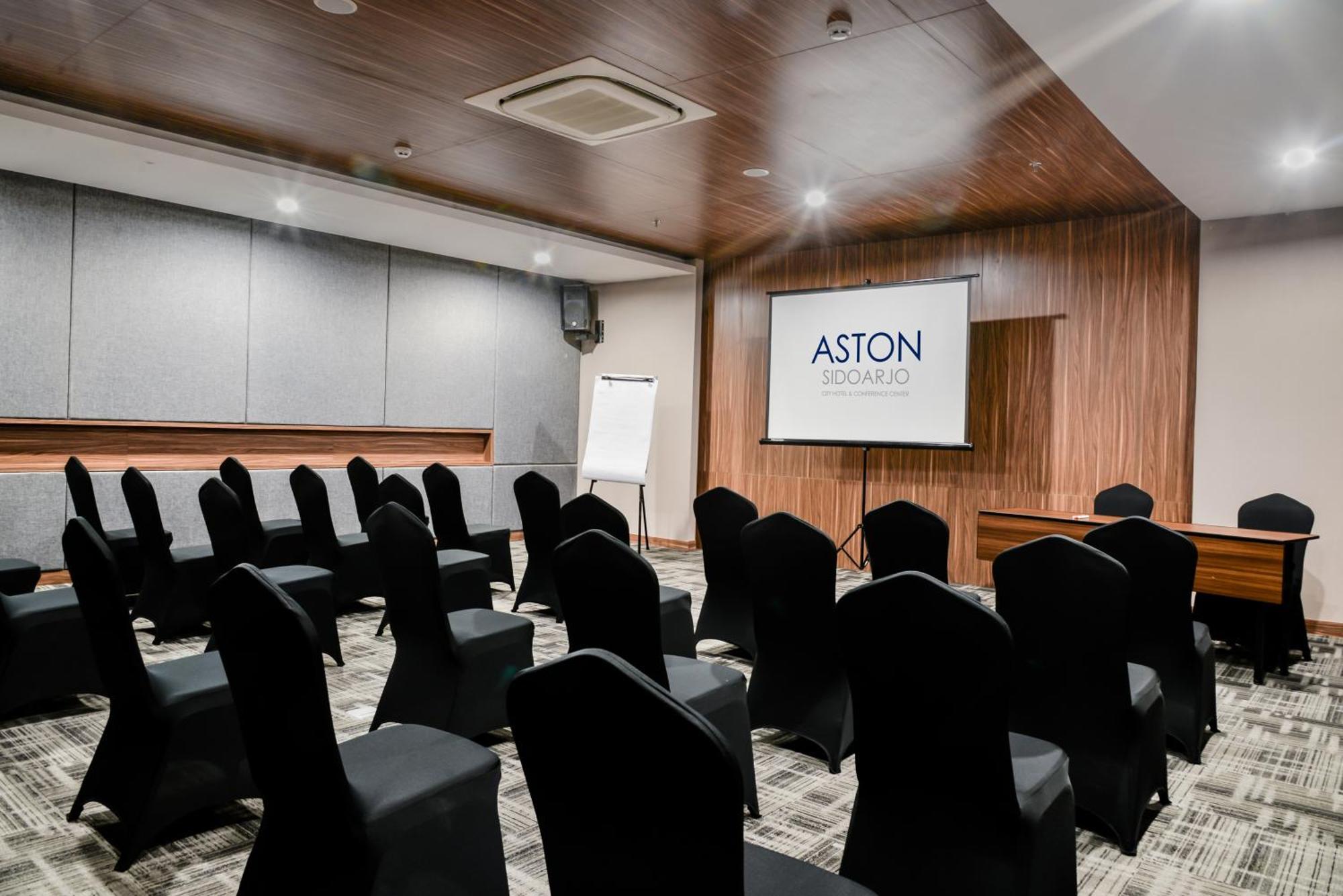 Aston Sidoarjo City Hotel & Conference Center Exterior photo
